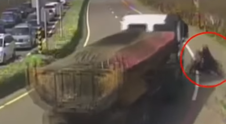 騎機車請勿超車 ...