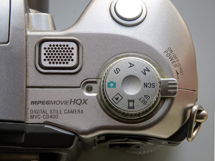 【懷舊分享】光碟式相機 - Sony Mavica CD400