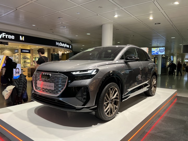 慕尼黑直擊Q4 E Tron