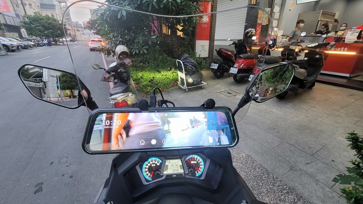 Maxsym 400安全與隔熱改裝(順便解決嗶嗶叫問題)