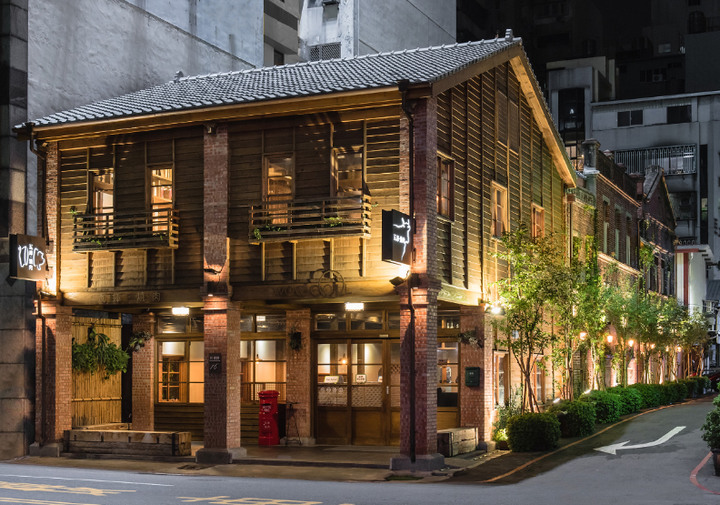 台中93年老屋變真實薑餅屋！神還原歐洲聖誕街景不輸新北耶誕城