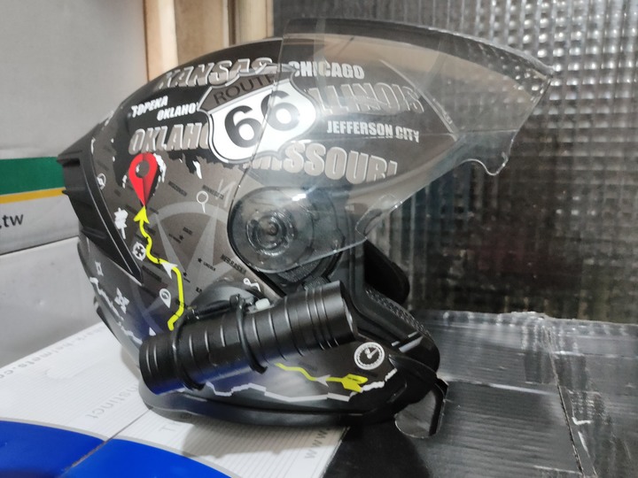 分享入手過的安全帽行車紀錄器與心得