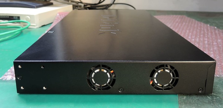 DGS-1250系列為新一代智慧型具備10G埠Gigabit網路交換器，擁有完善的安全性與管理功能，提供企業高速、安全與節省成本的網路方案