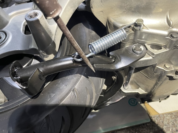 Suzuki NEX 125 更換停車中柱總成