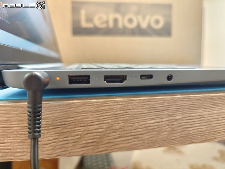 聯想 Lenovo Slim 3i (12th) 開箱簡評，一往如昔的簡樸風格，擴充一樣簡單