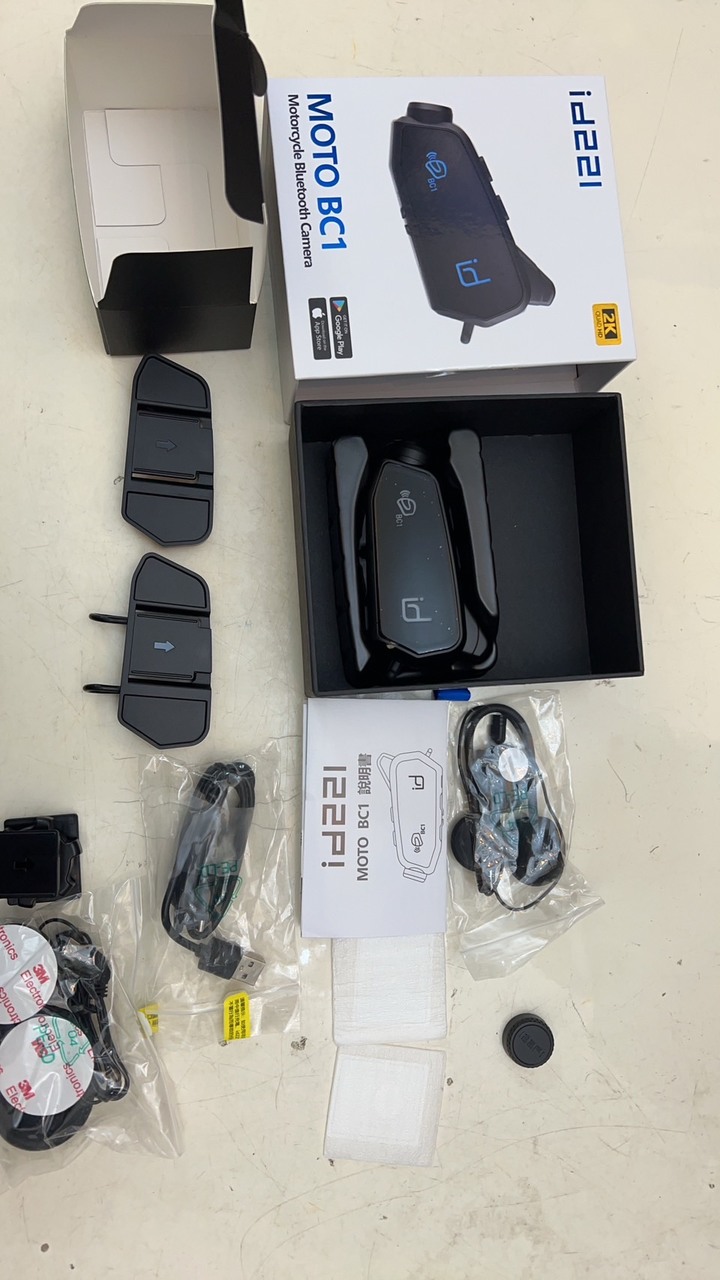 id221 moto bc1 藍芽耳機+行車紀錄器分享