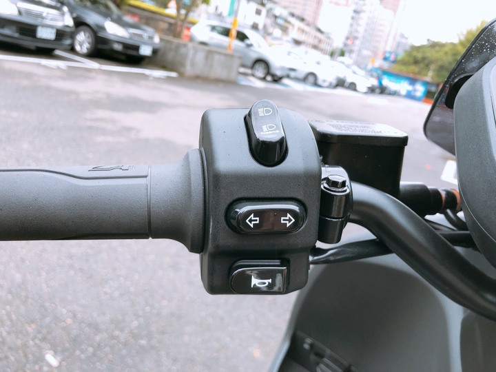 宏佳騰智慧電車Ai-1 Ultra Belt 試乘新體驗初分享！