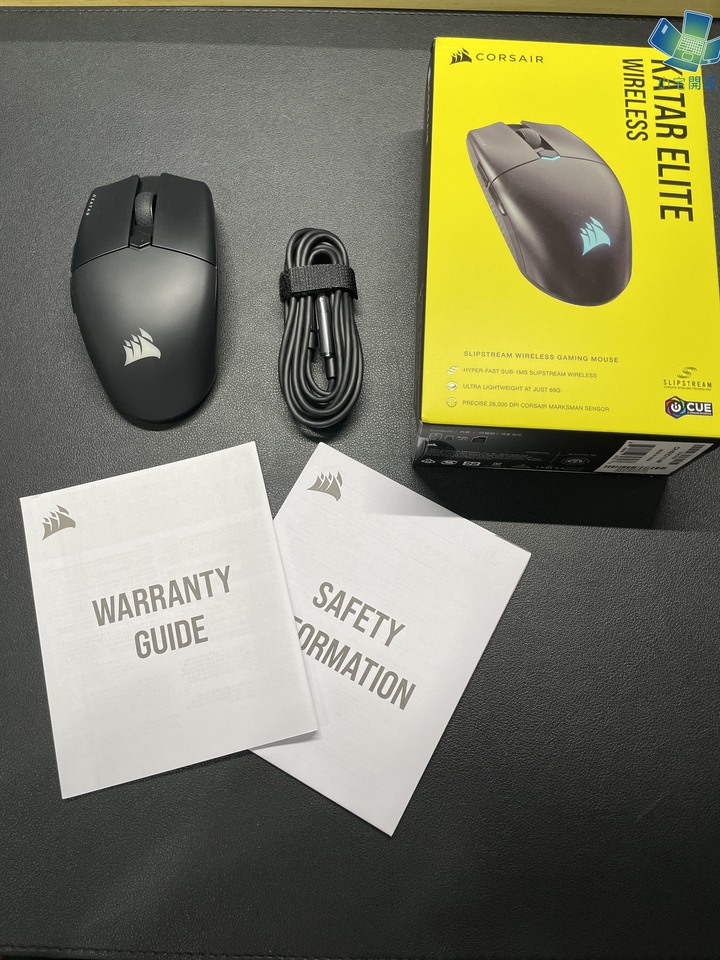 點我看大圖 【小宅開箱】海盜船迷你三角刃減重啦!Corsair Katar Elite Wireless無線三模電競滑鼠開箱