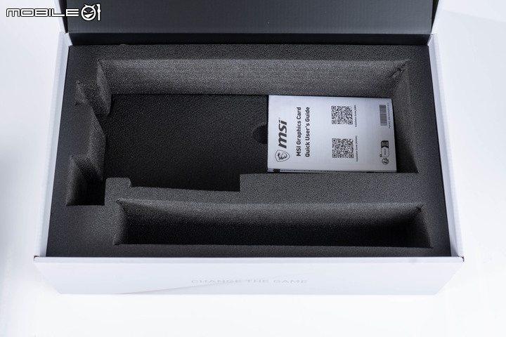 微星 GeForce RTX 4080 SUPRIM X 16GB 顯示卡開箱實測 以華麗外觀打造的新世代高階旗艦
