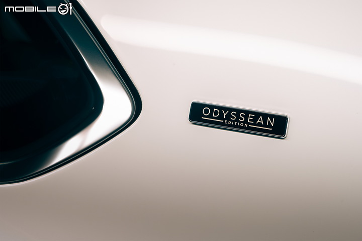 【海外新訊】Bentley推出「Bentayga Odyssean Edition」,油電動力搭配環保內裝展現不凡氣勢!