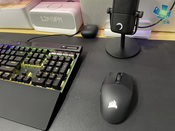 點我看大圖 【小宅開箱】海盜船迷你三角刃減重啦!Corsair Katar Elite Wireless無線三模電競滑鼠開箱