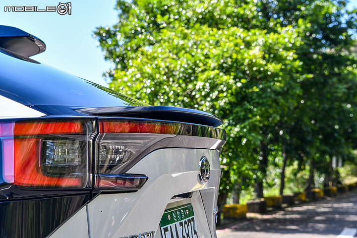 Subaru Solterra 試駕 │ 不失靈魂的純電,滿配bZ的體驗!