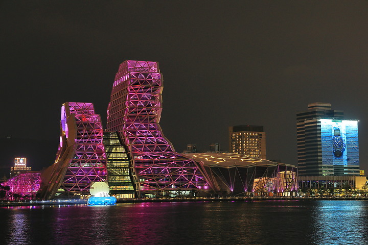 (映像分享) 漫遊高空、徜徉港都in高雄 feat.承億酒店TAi Urban Resort