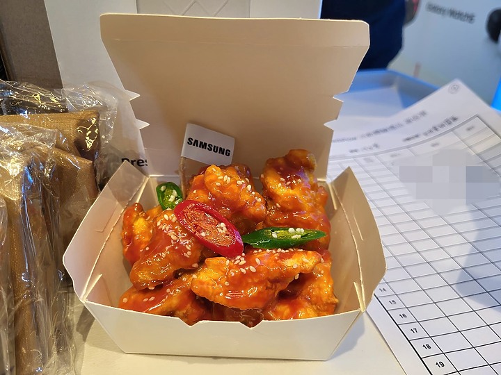 台北三創 | galaxy fold4&z filp4體驗