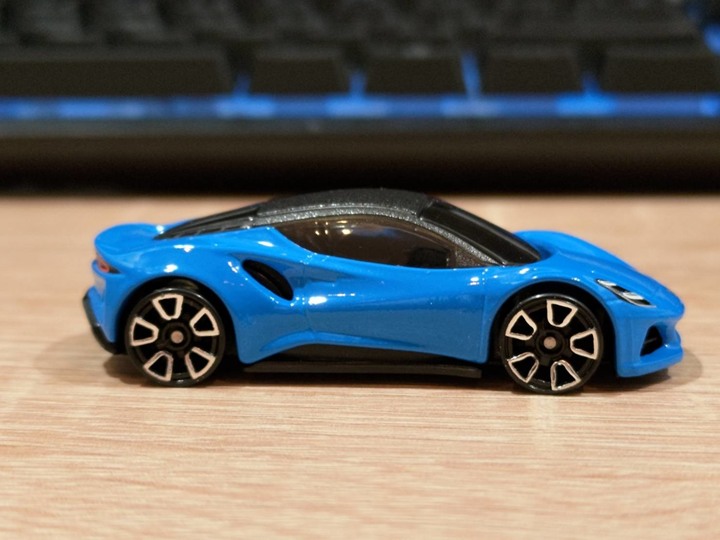 Lotus Emira 蓮花末代油車終於到港!第一手開箱目睹!