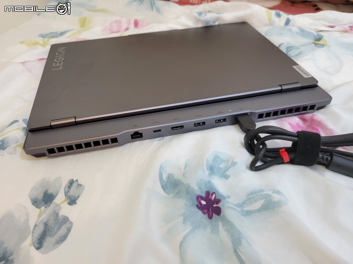 Lenovo Legion 5i開箱|商務外表,電競內在的效能怪獸