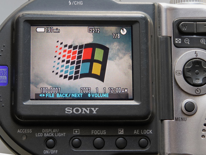 【懷舊分享】光碟式相機 - Sony Mavica CD400