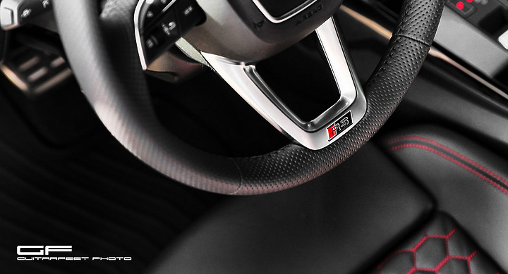 最強五缸鋼砲 - Audi RS3 Sportback 突如其來之展間開箱小記
