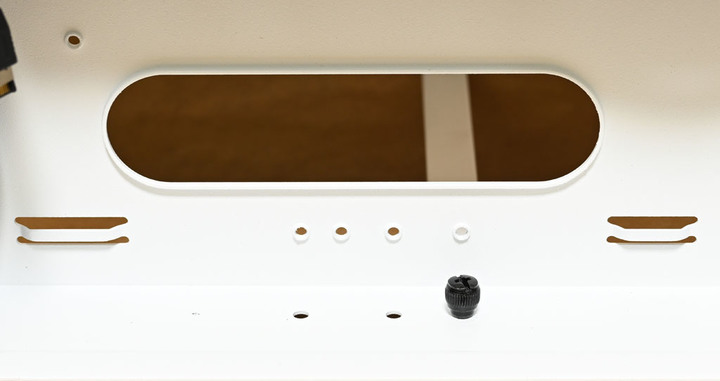 Thermaltake Core P3 TG Pro Snow Edition機殼開箱