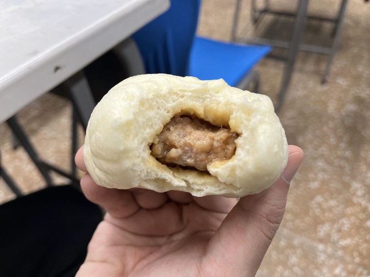 [食記] 和平島郭家肉包，台灣基隆中正，外皮香Q肉汁豐富的蔥肉包