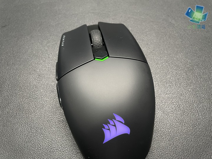 點我看大圖 【小宅開箱】海盜船迷你三角刃減重啦!Corsair Katar Elite Wireless無線三模電競滑鼠開箱