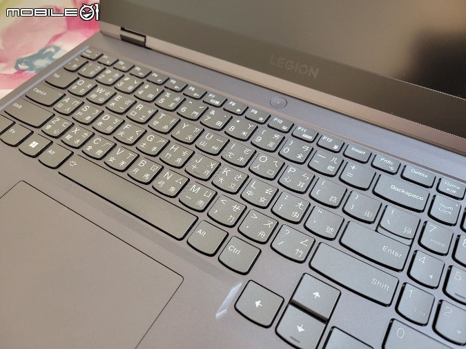 Lenovo Legion 5i開箱|商務外表,電競內在的效能怪獸