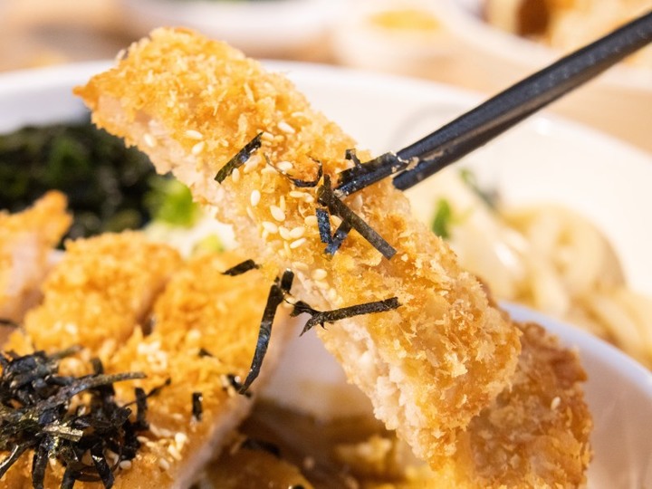 台中平價日料【丰樂食堂】讚岐烏龍、豬排咖哩百元享雙拼!
