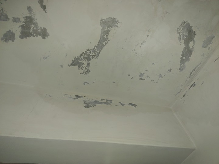 樓上浴室地板漏水