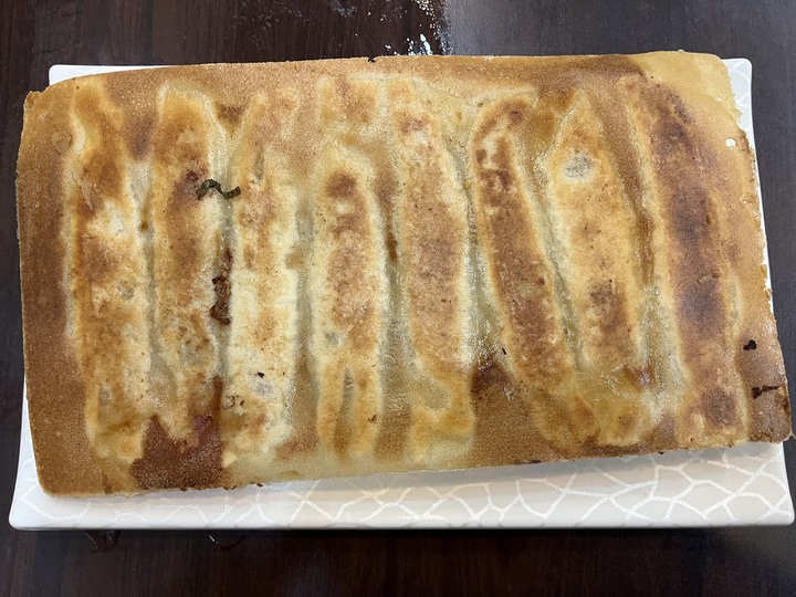 [食記] 玥成上海美味鮮湯包，台灣基隆中正，香酥蔥油餅配多汁鮮湯包！
