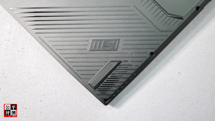 微星行動工作站CreatorPro X17評測上篇：重溫舊夢