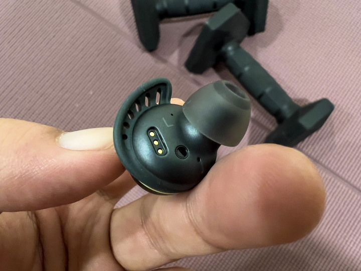 運動時終於不再噴裝…LG TONE Free TF7Q分享