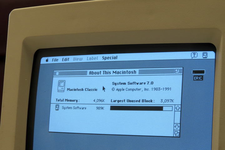 點我看大圖 【攝影分享】用肥皂水把Macintosh Classic救回來了