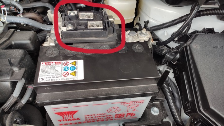 corola cross更換汽油電瓶