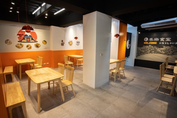 台中平價日料【丰樂食堂】讚岐烏龍、豬排咖哩百元享雙拼!