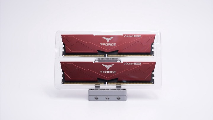 這款產品就是出給不需要 RGB 記憶體的一般使用者！十銓 T-FORCE Vulcan DDR5–5200 16G x2