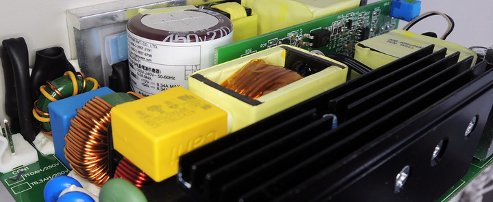 DGS-1250系列為新一代智慧型具備10G埠Gigabit網路交換器，擁有完善的安全性與管理功能，提供企業高速、安全與節省成本的網路方案