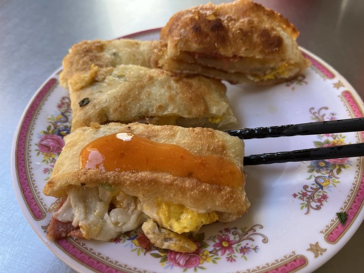 [食記] 泰安手工蛋餅，台灣基隆七堵，金黃香酥脆而有彈性手工蛋餅