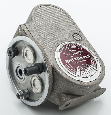 Bell & Howell 134 型 8mm砲塔式攝影機.