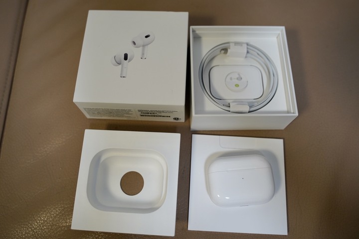Airpods Pro 1 VS 2 台灣上市_開箱實測