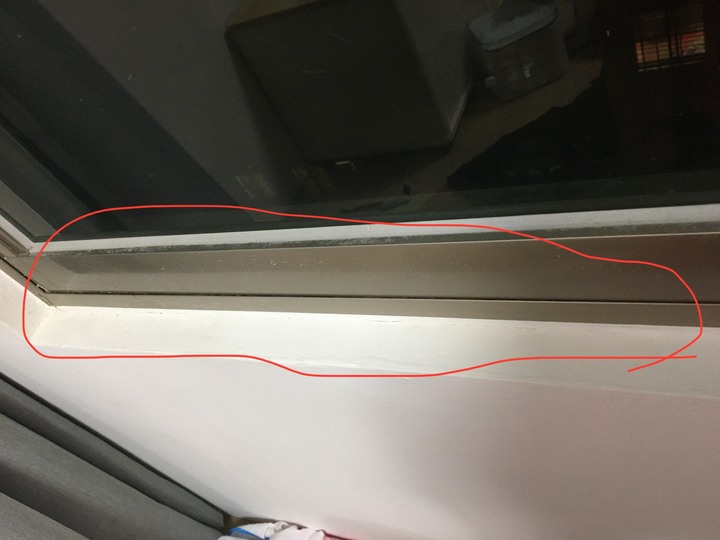 求救--窗框漏水之修了快一年還沒好
