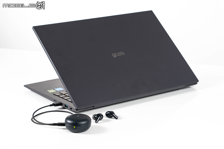 LG Tone Free T90 試聽報告|杜比全景聲與頭部追蹤技術營造絕佳空間感!