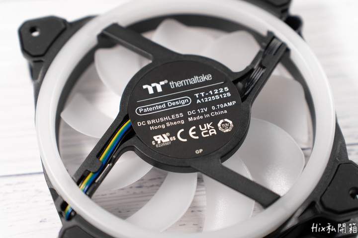 [開箱] 新舊電腦皆可RGB TT曜越 SWAFAN120 三入組
