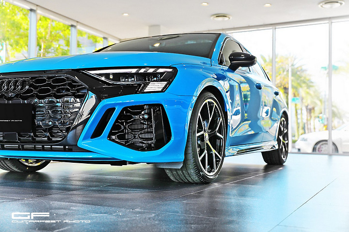 最強五缸鋼砲 - Audi RS3 Sportback 突如其來之展間開箱小記