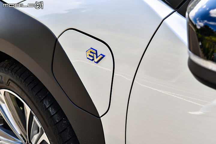 Subaru Solterra 試駕 │ 不失靈魂的純電,滿配bZ的體驗!