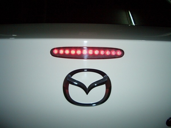 馬 3 的 LED 第三煞車燈 , PART 3 !! ( 10 mm LED 版 )