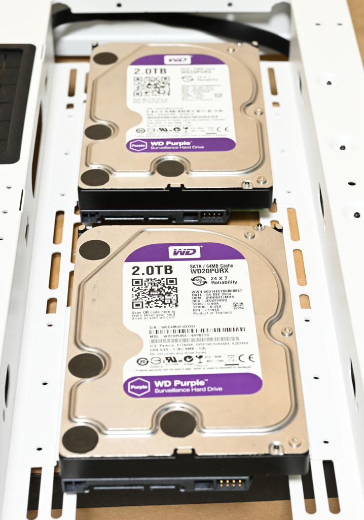 Thermaltake Core P3 TG Pro Snow Edition機殼開箱