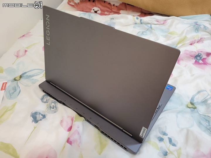 Lenovo Legion 5i開箱|商務外表,電競內在的效能怪獸