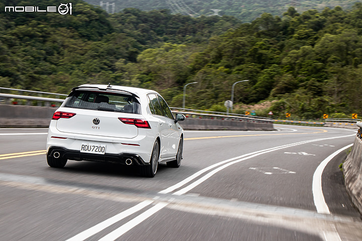 Volkswagen Golf GTI 經典駕馭版試駕| 色香味俱全的性能家常菜!