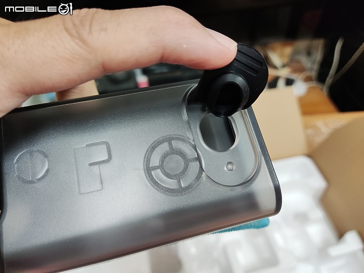 【 體驗分享 】Panasonic MC-A13G 羽量級無線吸塵器，極致輕巧天天打掃也不累！