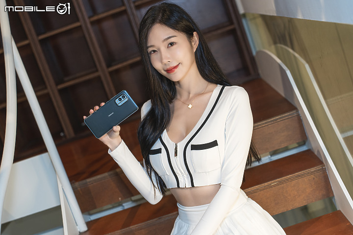 Nokia X30 / 三星Galaxy A53|新舊防水中階之爭 差異化才是重點